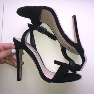 Steve Madden Strappy Heel Black